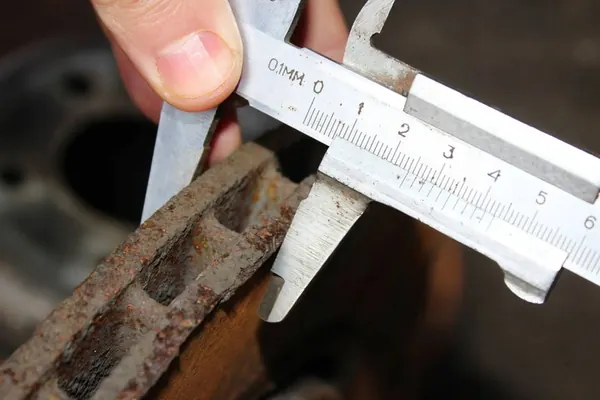 Conjunto de discos e pinças de freio BMW 5 F10 F11 image 3