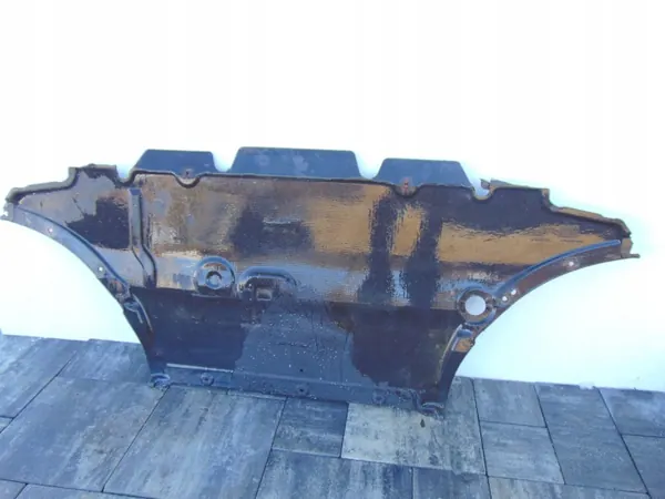 Begagnad Audi OE motorunderplatta 8K9863821D image 2