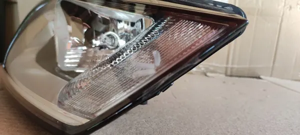 LÁMPARA DELANTERA AUDI A1 8XA image 5