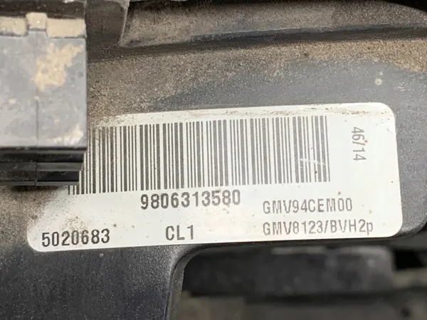 Jäähdytinpuhallin OEM 9806313580 Peugeot 308 SW II:lle image 4