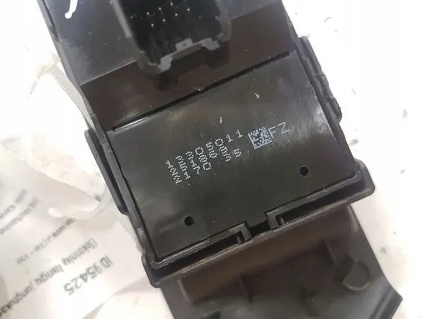 Botão de controle da janela traseira esquerda OPEL ASTRA J SPORTS TOURER OEM 13305011 image 2