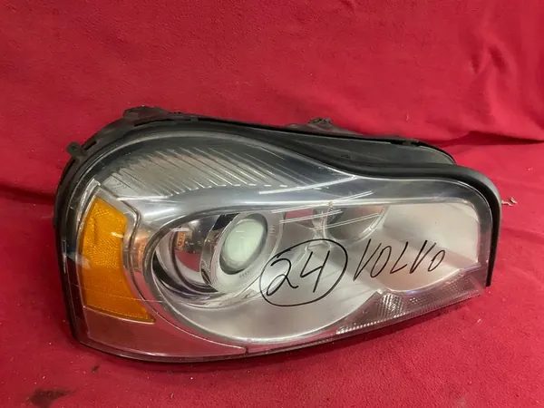 VOLVO XC90 I LIFT Oikea Etuvalaisin 31446873 image 2