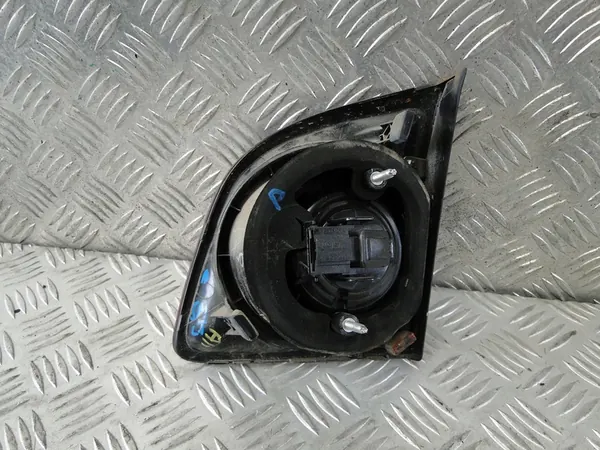 VW GOLF 5M Luz Trasera Izquierda OEM 5M0945094S 5M0945093M image 4