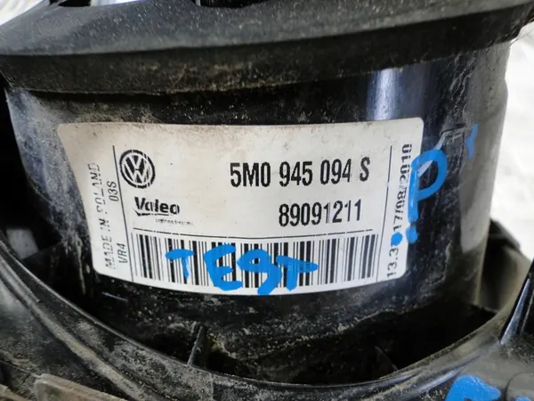 VW GOLF 5M Luz Trasera Izquierda OEM 5M0945094S 5M0945093M image 8