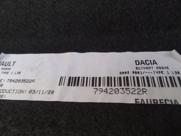 Dacia achterbakplank OEM 794203522R - Gebruikt image 3