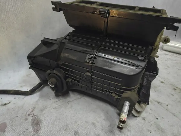 SUBARU FORESTER SG 02-08 Verwarmingskern OEM 72110SA012 image 3