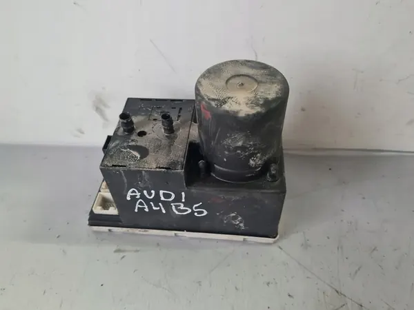 Centrale vergrendelingspomp Audi A4 B5 image 1