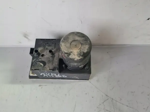 Centrale vergrendelingspomp Audi A4 B5 image 2