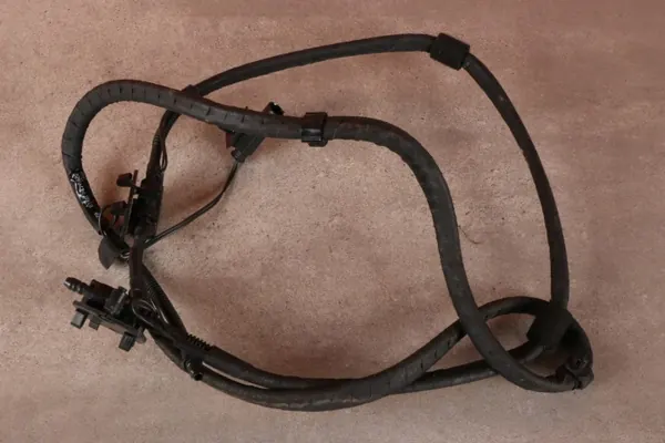 BMW X1 F48 Spolarledning OEM 7470622 - Begagnad image 2