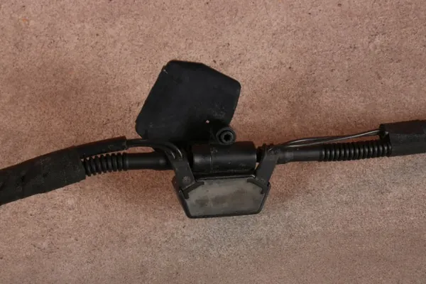 BMW X1 F48 Spolarledning OEM 7470622 - Begagnad image 4
