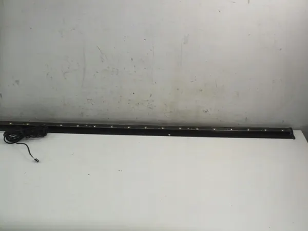 Éclairage d'accueil LED Renault OE 266688929R sous caisse image 9