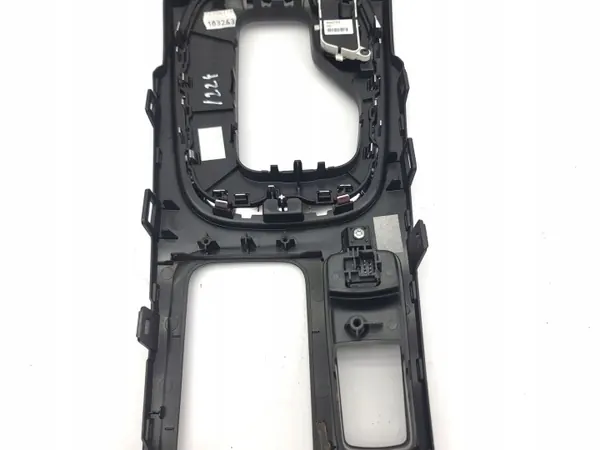 Chassi esquerdo Renault Megane IV 2018 OEM MOU021888 image 4