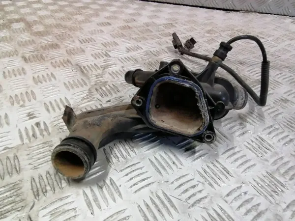 Peugeot RCZ 1.6 THP Thermostat Housing v759927780 image 2