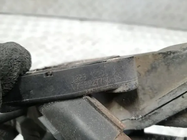 Peugeot RCZ 1.6 THP Thermostat Housing v759927780 image 3