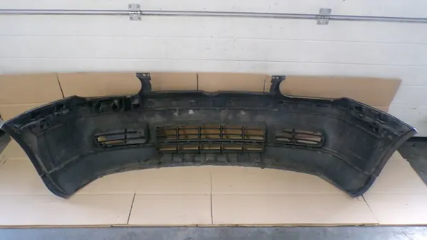 Paraurti anteriore GOLF IV 1J0807217C image 10