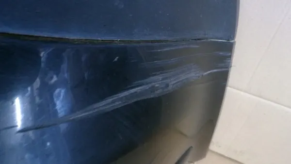 Paraurti anteriore GOLF IV 1J0807217C image 5