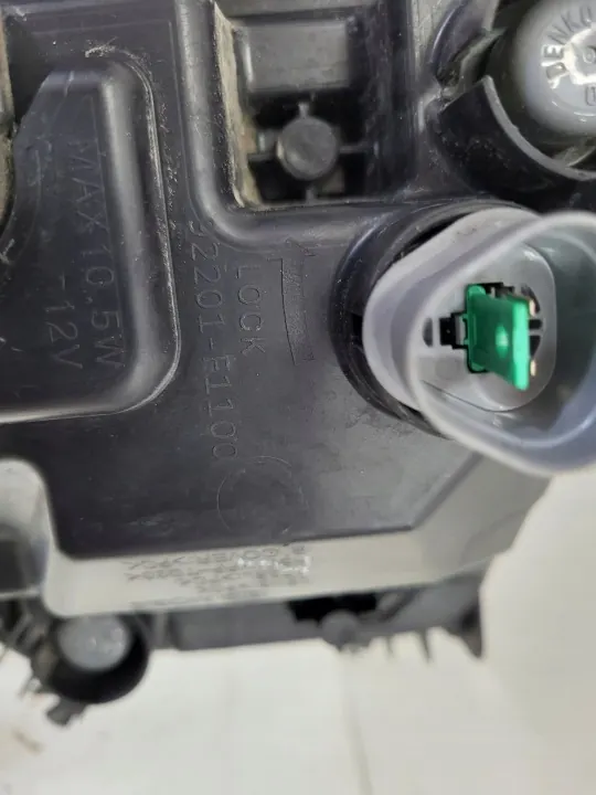 KIA OEM 92201-F1100 halogen LED vasen ajovalo image 4