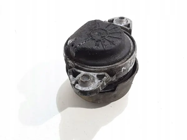 2011 Mercedes-Benz E W212 Engine Mounting Bracket RTX56048 image 3