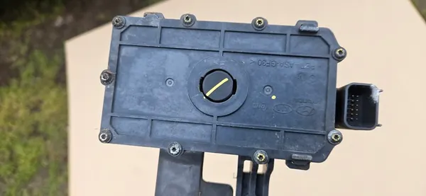 Sensor de proteção de pedestres Hyundai Tucson III 79170-D7500 image 3