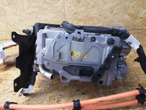 Mercedes A-Klasse W177 Lichtmaschine OEM A1770072899 image 7