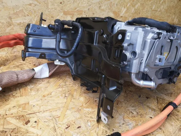 Mercedes A-Klasse W177 Lichtmaschine OEM A1770072899 image 8