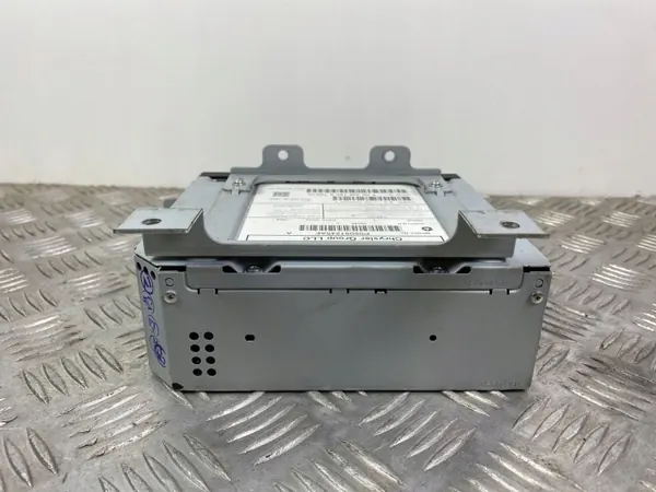 Dodge Durango CD/DVD-Wechsler OEM P05091245AE image 8