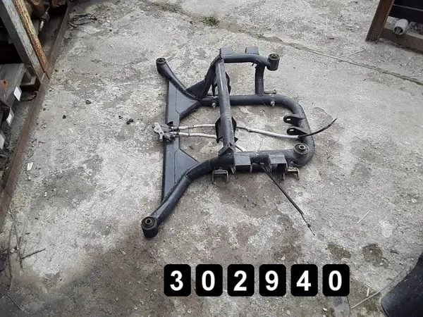 Subchasis Maserati 3200 GT OEM AM-302940 Usado image 2