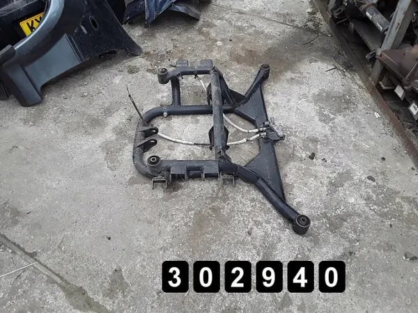 Subchasis Maserati 3200 GT OEM AM-302940 Usado image 3