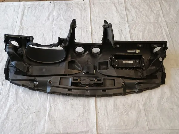 Console Tableau de Bord Audi A3 8P OEM 8P1857041A image 9