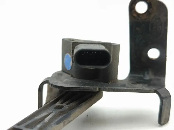 Sensor de nível traseiro direito OEM L8A23C280BA Land Rover image 3