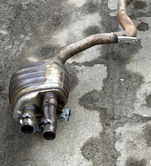 Échappement Arrière Gauche Porsche Panamera 971 Turbo image 2