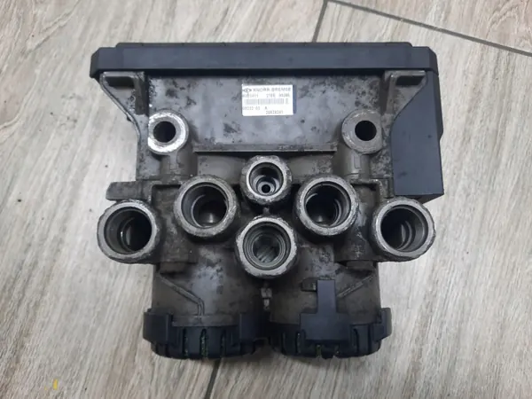 EBS-modulatieklep OEM 20828241 Renault Volvo image 2