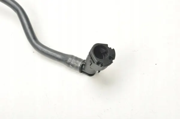 Volvo XC60 II B5 Manguera de Purga OEM 32138292 image 4