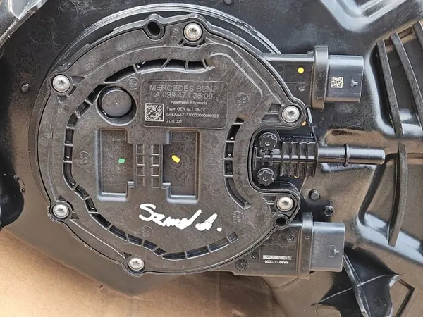 Mercedes Sprinter AdBlue-säiliö OEM A9104700000 2L image 10