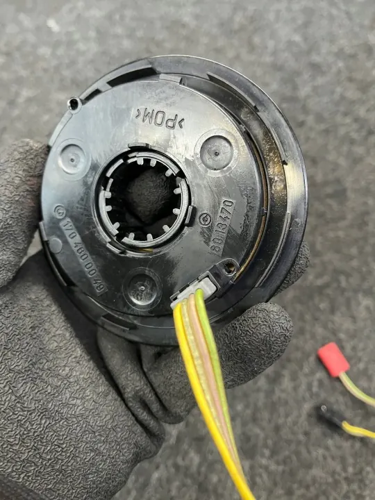 Cinta enrolladora Mercedes W210 OEM 1704600049 Usada image 5