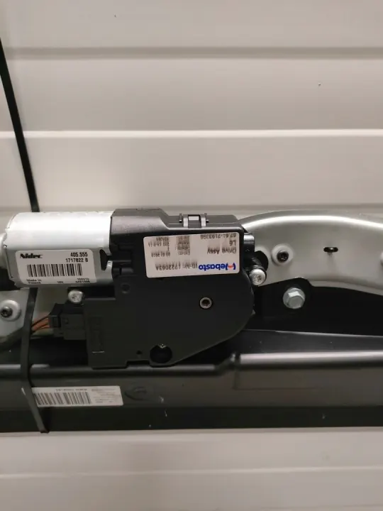 Mecanismo de techo solar BMW E90 LIFT SZYBERDACH OEM image 3