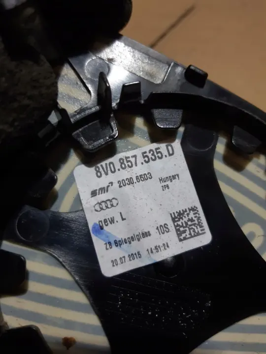 Inserção Espelho Esquerdo Audi A3 8V OEM 8V0857535D image 3