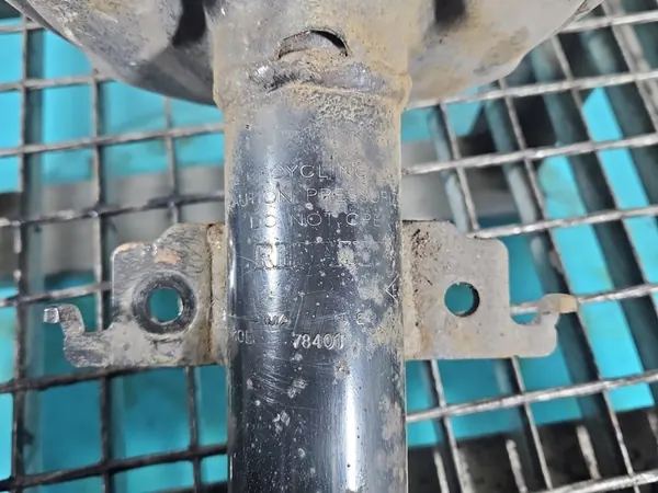 Amortizzatore Anteriore Sinistro Renault Megane IV image 2