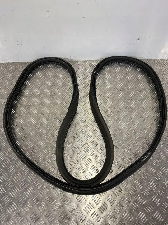 Junta de maletero Jeep Compass OEM FOB26807 - Usado image 8