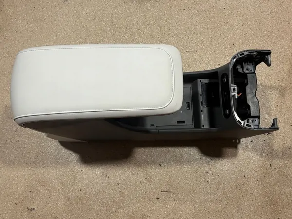 Console-armsteun Hyundai Ioniq 5 OEM LPV18667 image 2