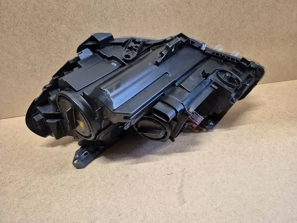 MERCEDES W246 Rechter Xenon Koplamp ILS image 9