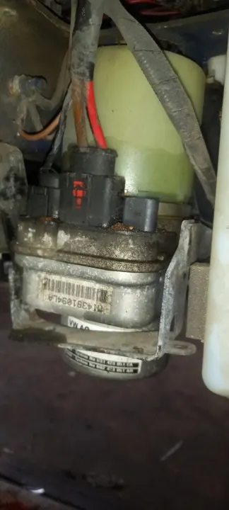 Bomba de direção OEM 6R0423156C para VW Polo image 2
