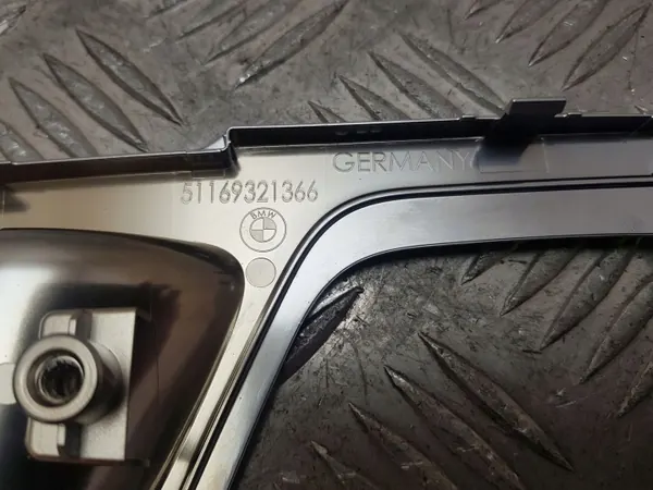 BMW Handbremshebel-Abdeckung OEM 51169321366 image 4
