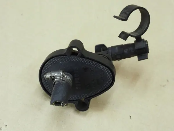 Fuel Return Valve OEM BMW - Used, Fits E39, X5, E38 image 6
