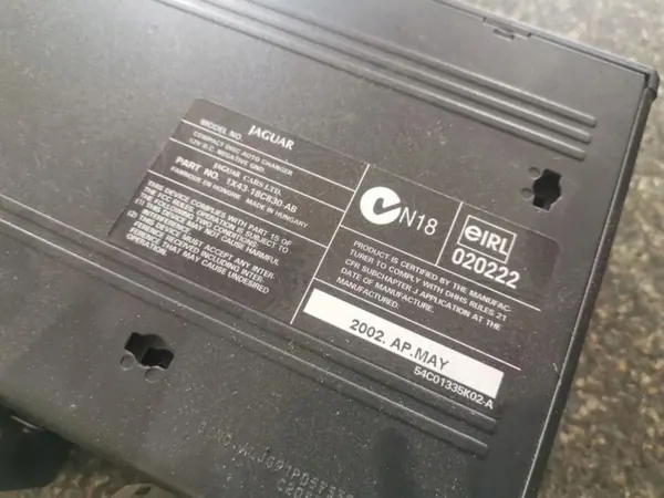 OEM 1X4318C830AB CD-vaihtaja Jaguar X-Type Estateen image 3