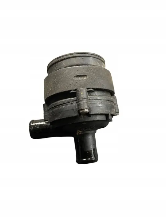 Pompe à eau Mercedes-Benz OEM 02775822 pour E W211 image 4