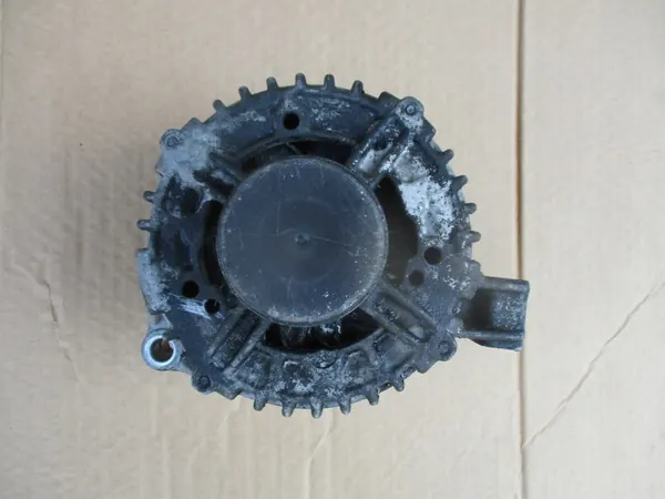 Volvo OE Vaihtovirtageneraattori image 4