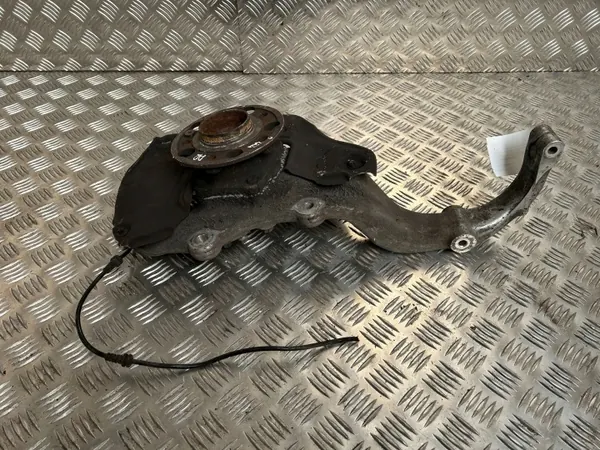 Mercedes-Benz S W222 etupyörän navan OEM A2221901 image 5