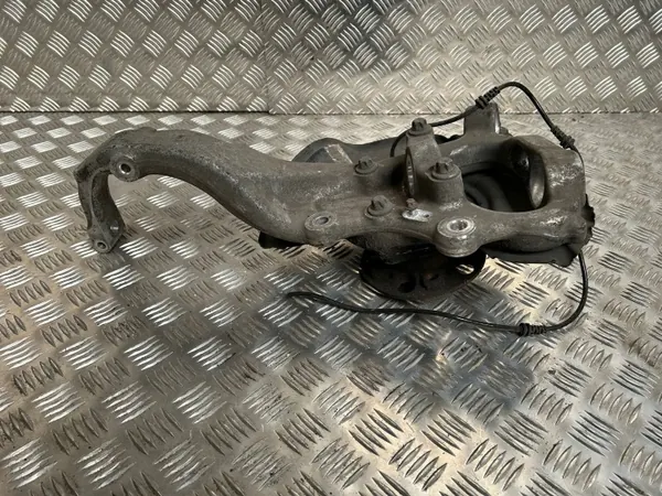 Mercedes-Benz S W222 etupyörän navan OEM A2221901 image 7