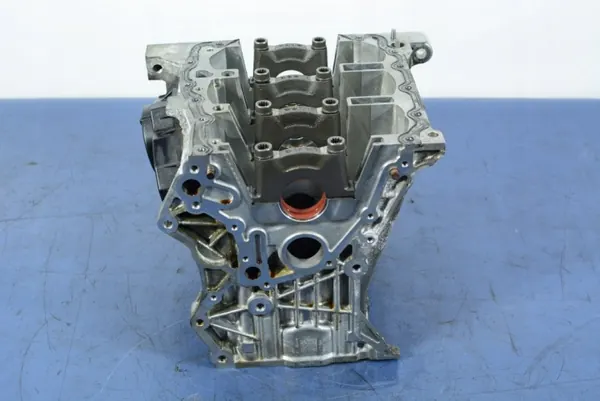 Moottorilohko OEM 04C103023H Skoda Citigo 1.0 MPI image 4